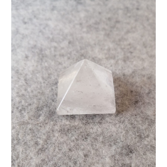 Kalnu kristāla piramīda 30 mm