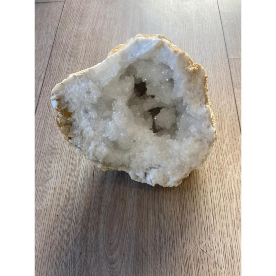 Kalnu kristāla geode 2
