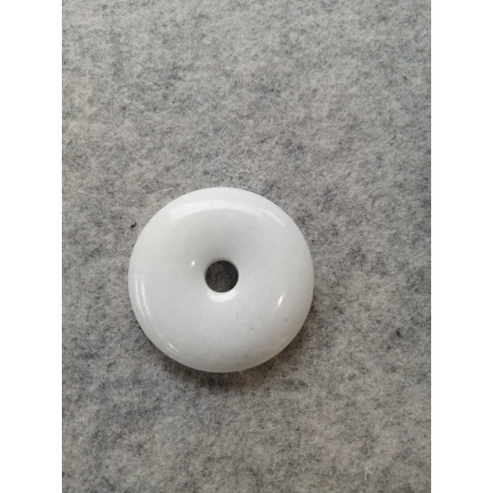 Baltā marmora apaļveida kulons 60 mm